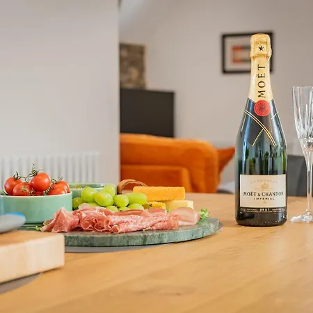 Grandsire Luxury 3 Bedroom *