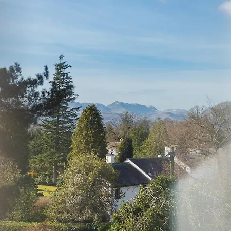 Grandsire Luxury 3 Bedroom Apartment